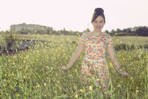 Kız çocuk elbise fotoğraf çekimi moda e-ticaret fotoğraf çekimi