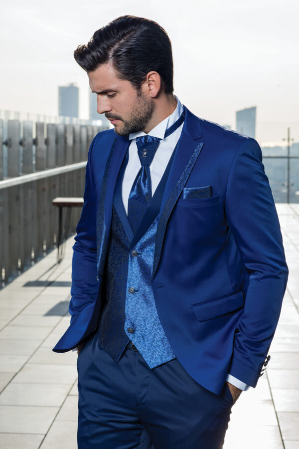 Erkek takım elbise smokin dış çekim ürün foto çekimi