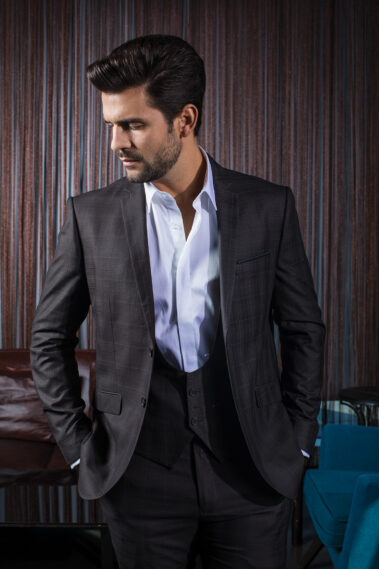 Erkek takım elbise smokin dış çekim ürün foto çekimi