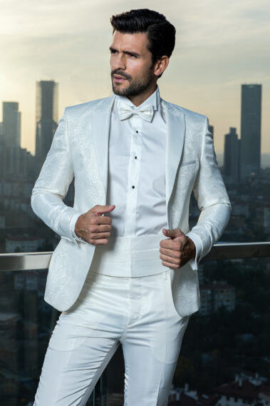 Erkek takım elbise smokin dış çekim ürün foto çekimi