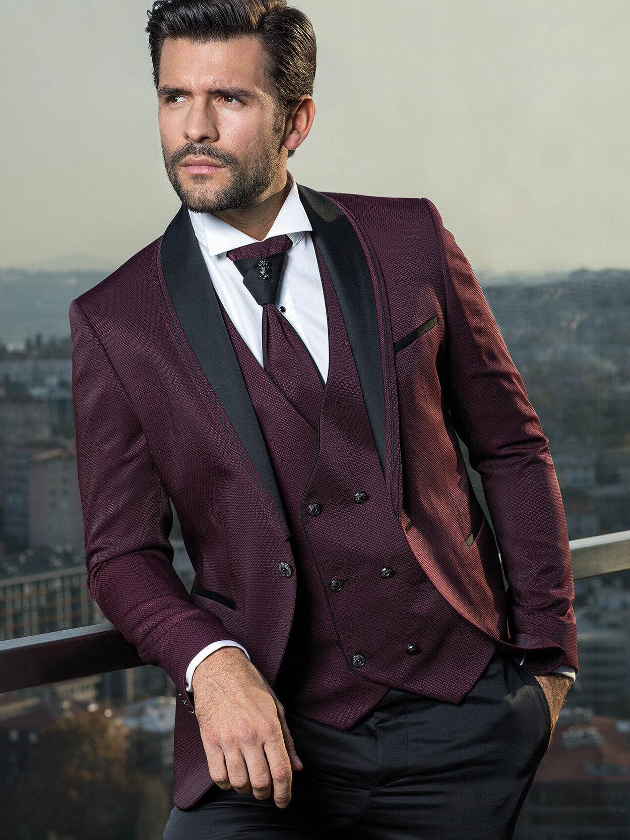 Erkek takım elbise smokin dış çekim ürün foto çekimi