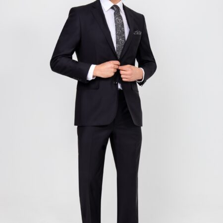 Erkek takım elbise smokin dış çekim ürün foto çekimi