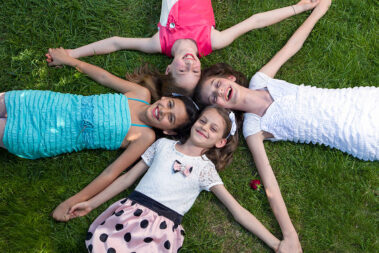 Kız çocuk elbise fotoğraf çekimi moda e-ticaret profesyonel fotoğraf çekimi