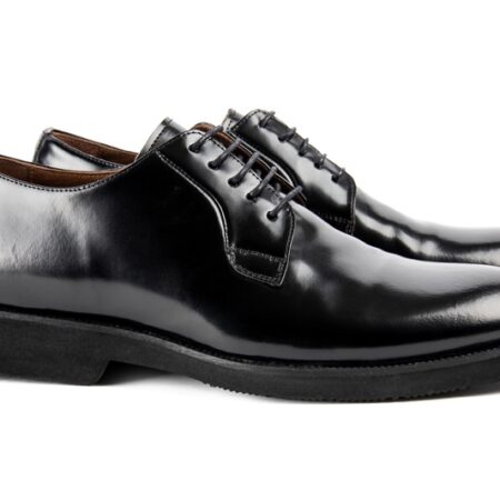 Ayakkabı fotograf cekimi erkek siyah rugan klasik rugan