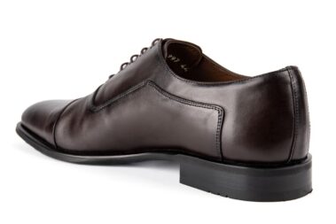 Ayakkabı fotograf cekimi erkek kahverengi rugan klasik rugan