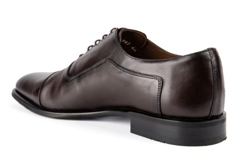 Ayakkabı fotograf cekimi erkek kahverengi rugan klasik rugan