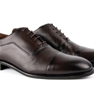 Ayakkabı fotograf cekimi erkek kahverengi rugan klasik rugan