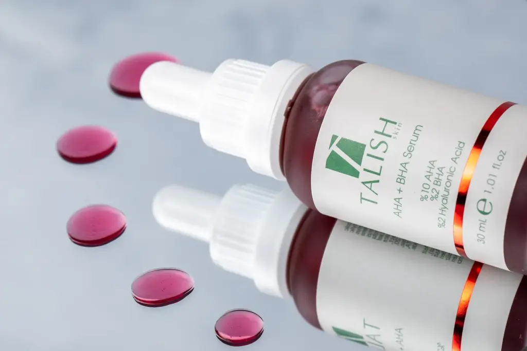 Ayna üzerinde serum kompozisyonu